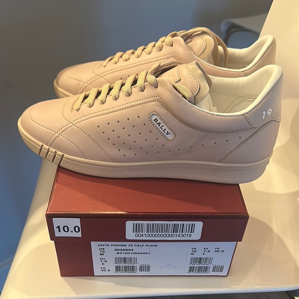 Bally Women’s Poudre Calf Plain Leather Sneakers